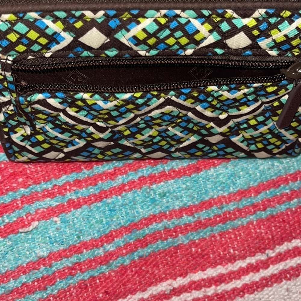 Vera Bradley Bifold Wallet Rain Forest pattern hardly used like new - Picture 9 of 10